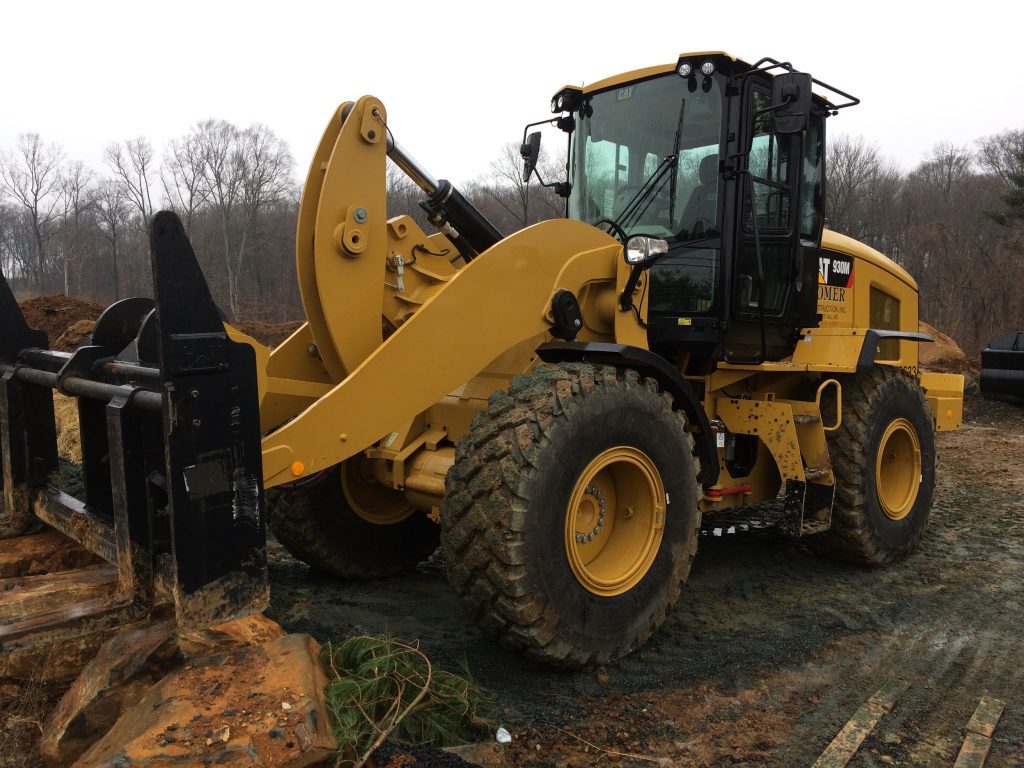 CAT 930M Rubber Tire Loader